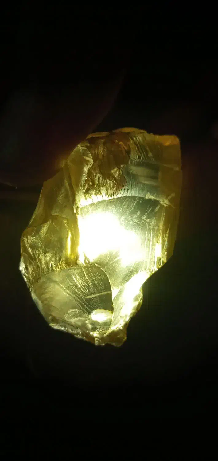 سنگ کهربا|جواهرات|فردیس, نگارستان|دیوار