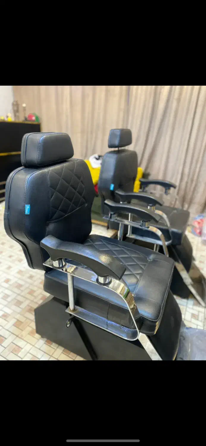 صندلی ارایشگاه اصلاحvip|آرایشگاه و سالن‌های زیبایی|اندیشه, اندیشه فاز ۴|دیوار