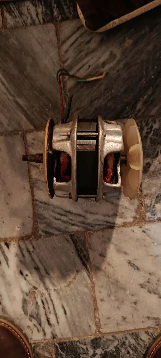 دینام سبزی خرد کن|خردکن، آسیاب، غذاساز|بروجرد, |دیوار