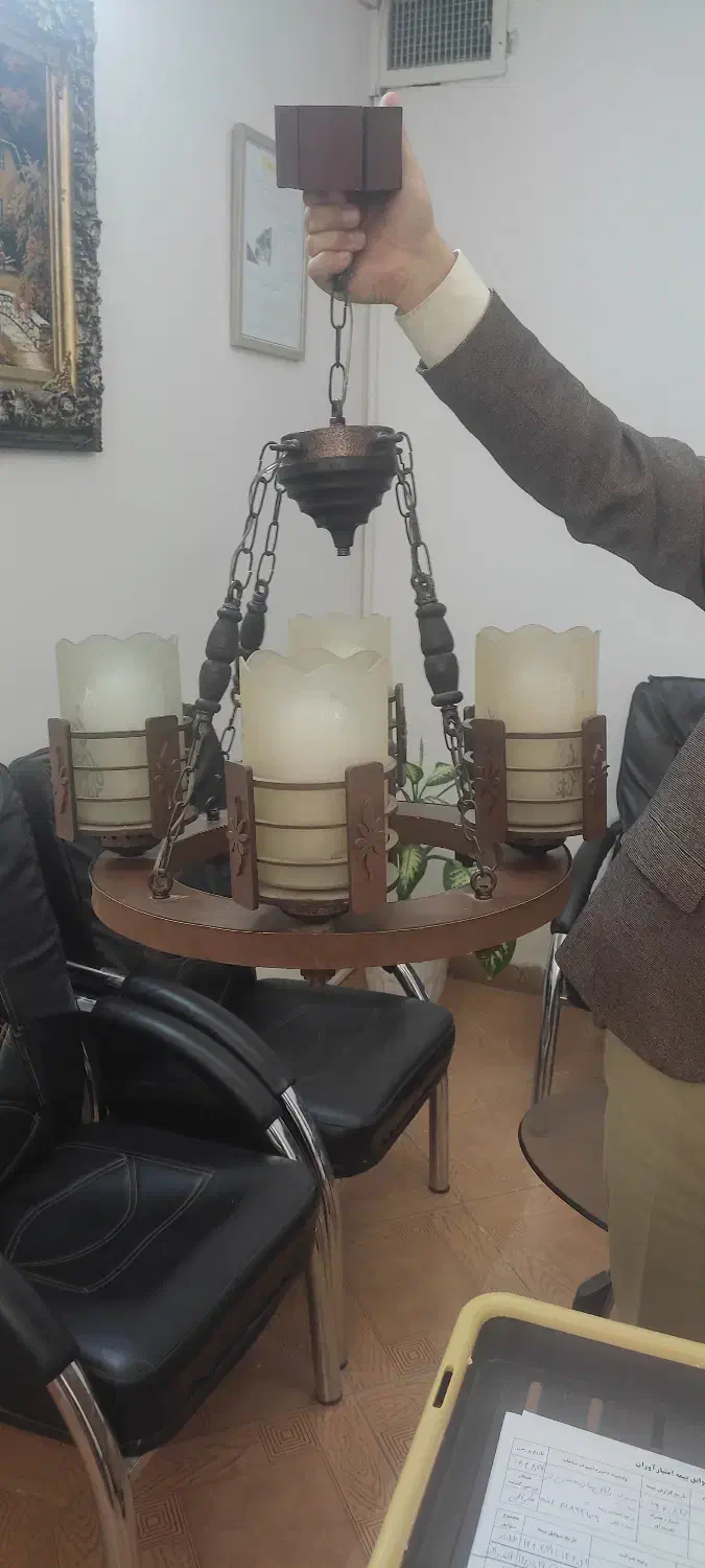 لوستر 4 شاخه چوبی|لوستر و چراغ آویز|مشهد, آزادشهر|دیوار