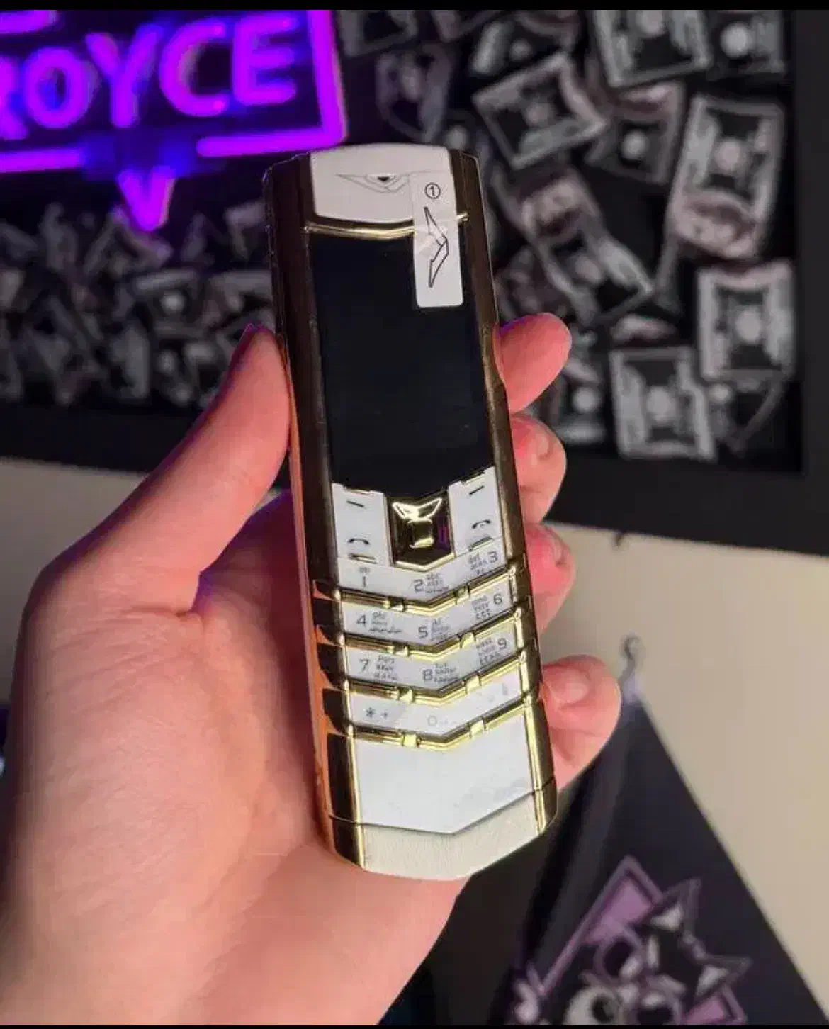 VERTU کاملا اصلی Mobile ساده classic|موبایل|تهران, گلستان (شهرک راه آهن)|دیوار