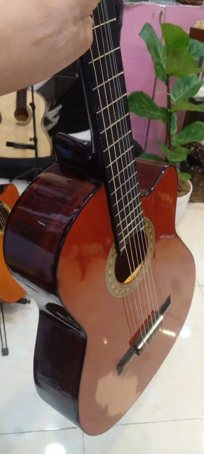 ۱۰ عدد گیتار  طرح  یاماها  کیفیت  عالی  و خوش صدا|گیتار، بیس، امپلیفایر|شهریار, شهریار|دیوار