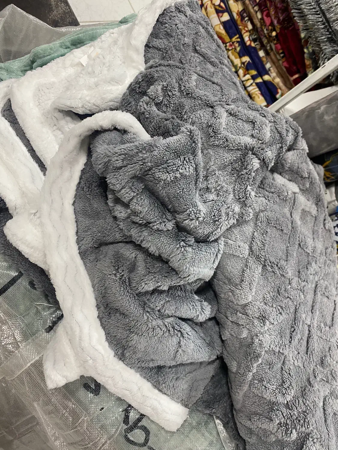 پتو دونفره گوسفندی وارداتی|رختخواب، بالش، پتو|بندر کنگان, |دیوار