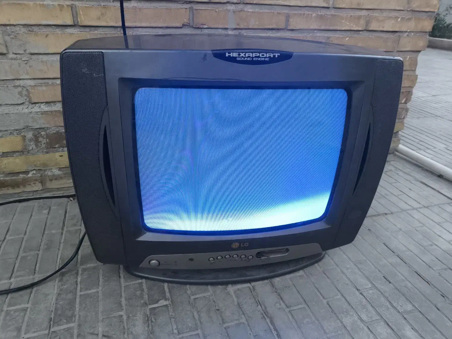 تلویزیون|تلویزیون و پروژکتور|کرمان, |دیوار