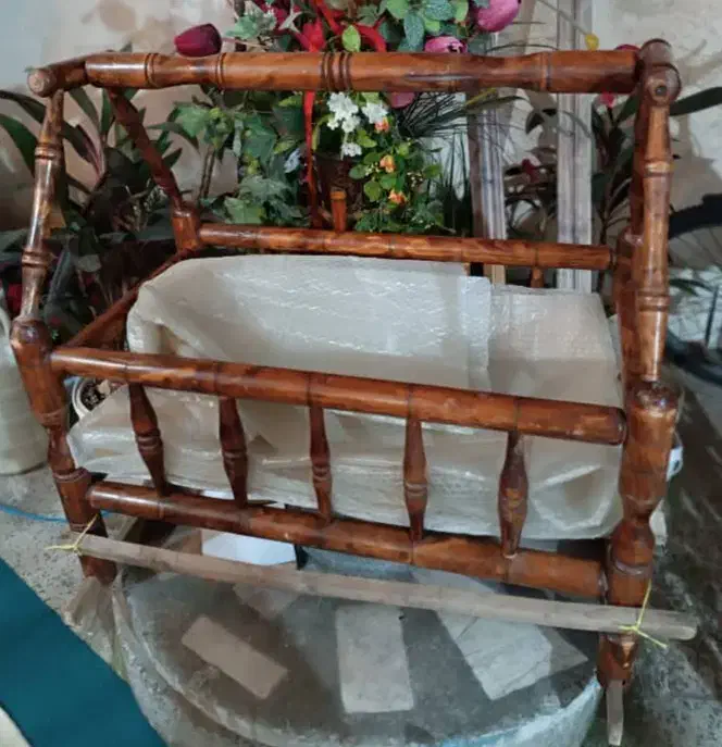 گهواره چوبی نوزاد|تخت و صندلی بچه|رشت, سلیمانداراب|دیوار