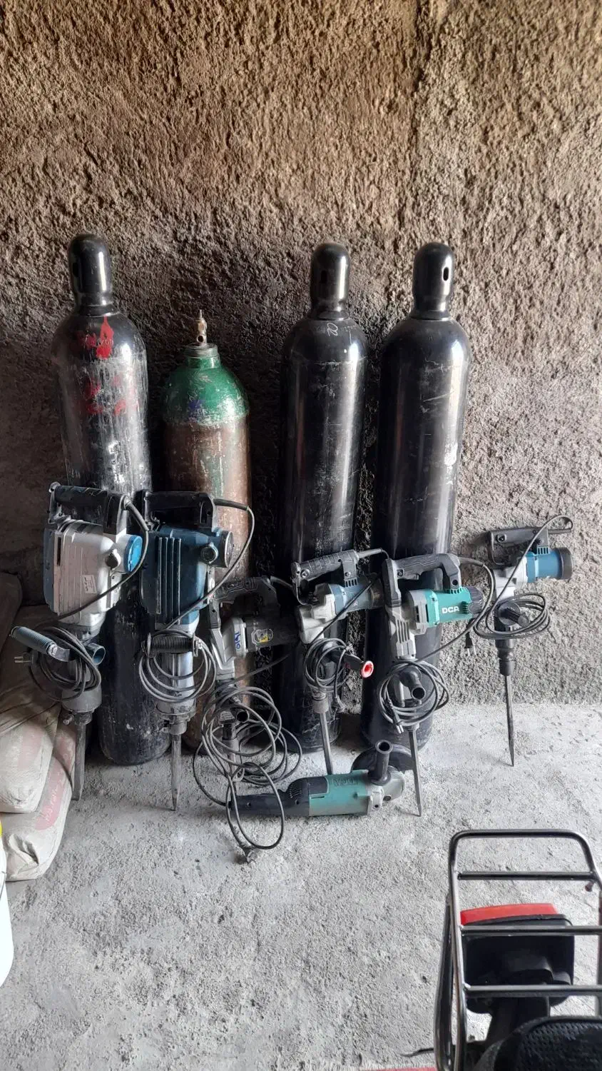 پیکوربرقی وهوابرش و اره برقی بنزینی|خدمات پیشه و مهارت|بم, |دیوار