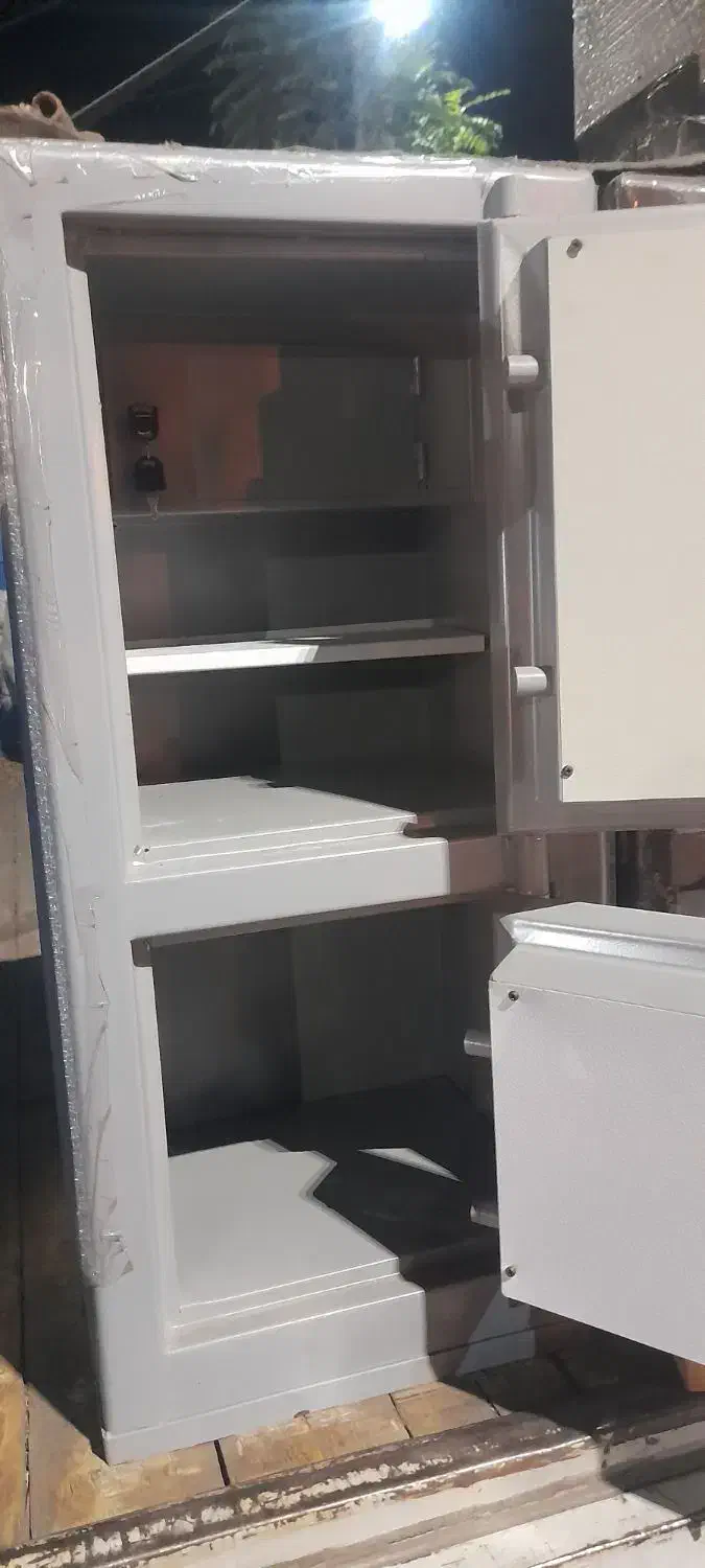 گاوصندوق|ابزارآلات|خاتم, |دیوار