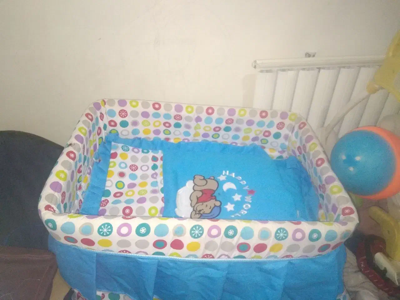 گهواره نوزاد سالم و نو|اسباب و اثاث بچه|رباط‌کریم, مسکن مهر آبشناسان|دیوار