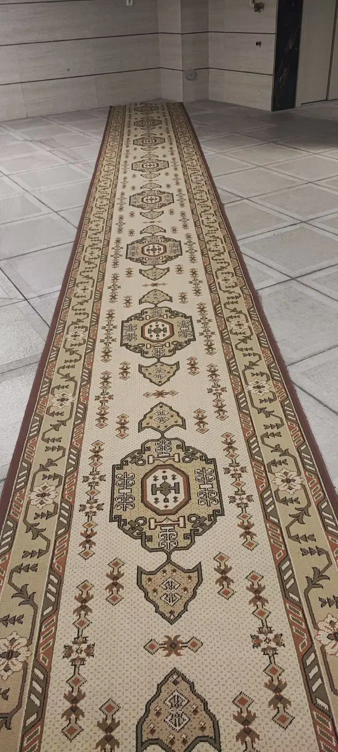 کناره گلیم  کویر یزد ، طول 11.7 متر ، عرض  یک متر|گلیم، جاجیم، گبه|تبریز, |دیوار