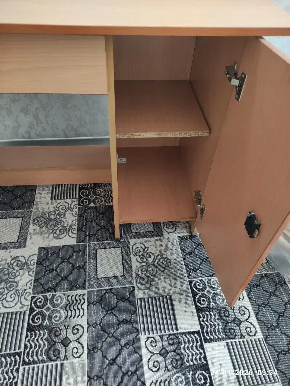 میز تحریر|میز تحریر و کامپیوتر|اصفهان, شهرک میلاد|دیوار