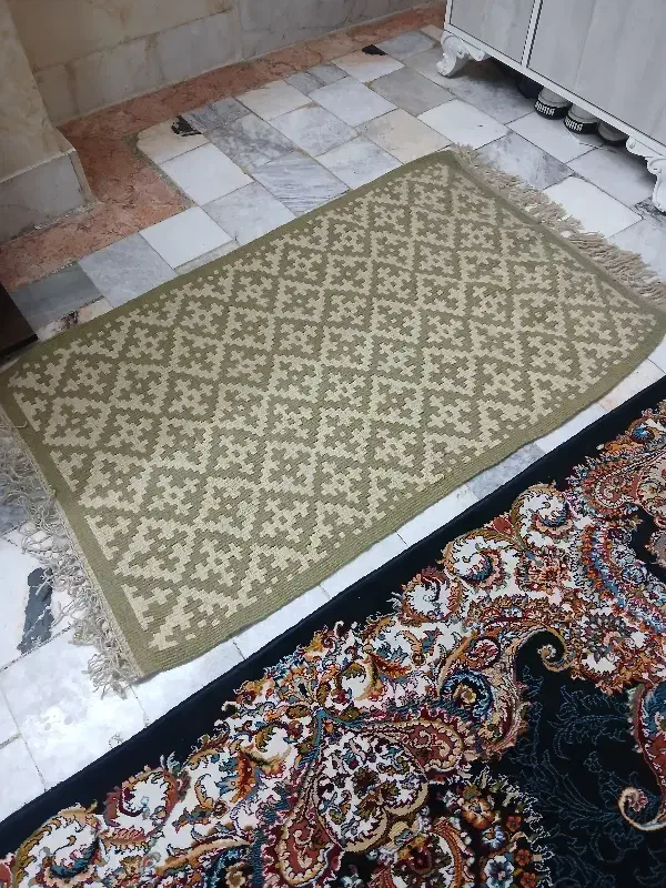 گلیم پشمی دورو دستبافت|گلیم، جاجیم، گبه|ری, دولت‌آباد|دیوار