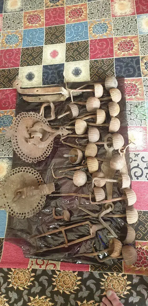 درکوبه های دستساز قدیمی|کلکسیون اشیاء عتیقه|یزد, |دیوار