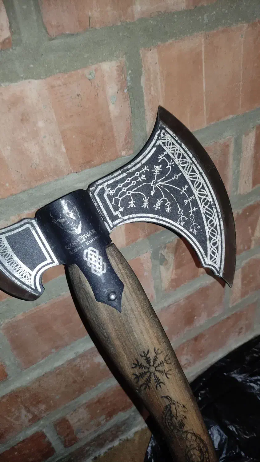 تبر گاد آف وار همون کریتوس خودمون|کلکسیون و سرگرمی|نمین, |دیوار