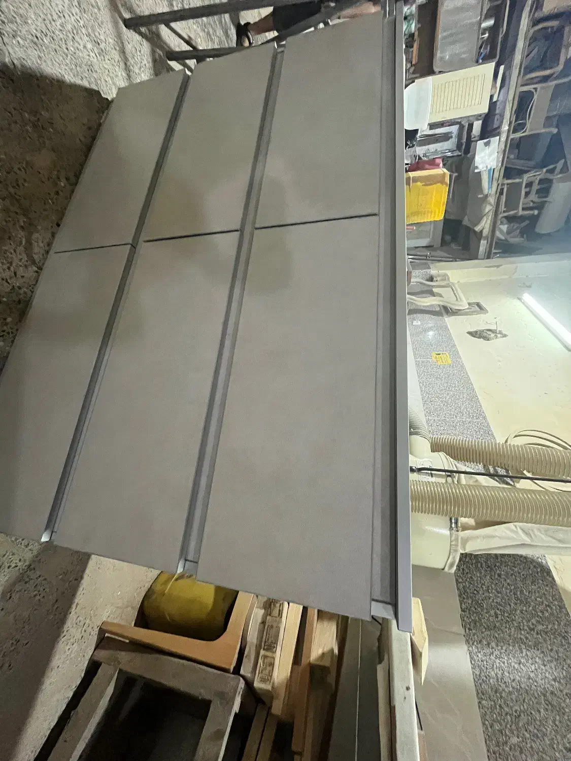 دراور ام دی اف|جاکفشی، کمد، دراور|بابل, |دیوار