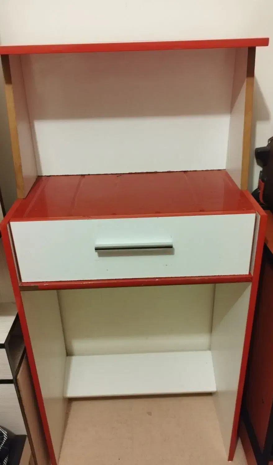 میز لپ تاپ تمیز|میز تحریر و کامپیوتر|کیش, |دیوار