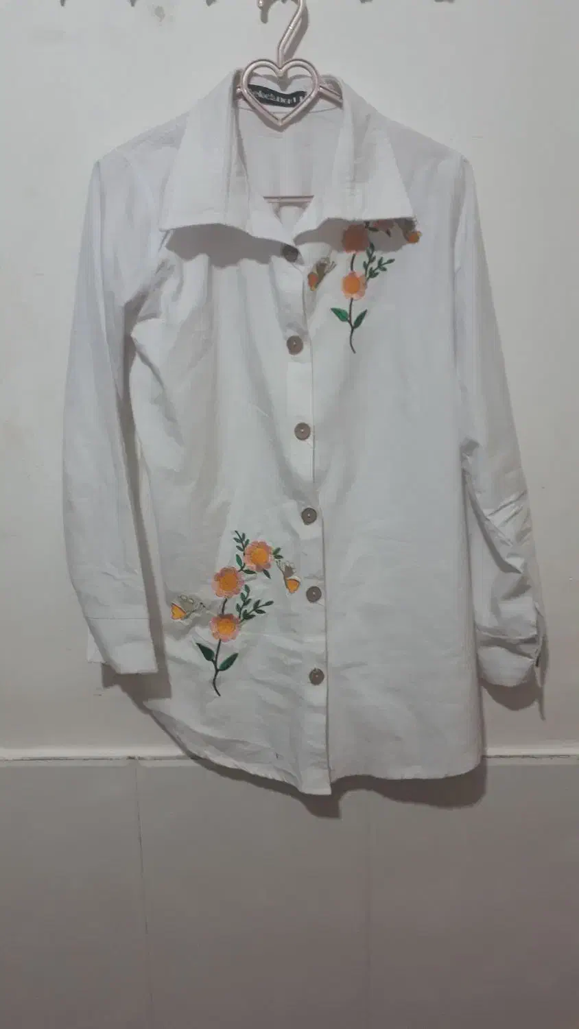 لباس و کیف|لباس|لردگان, |دیوار