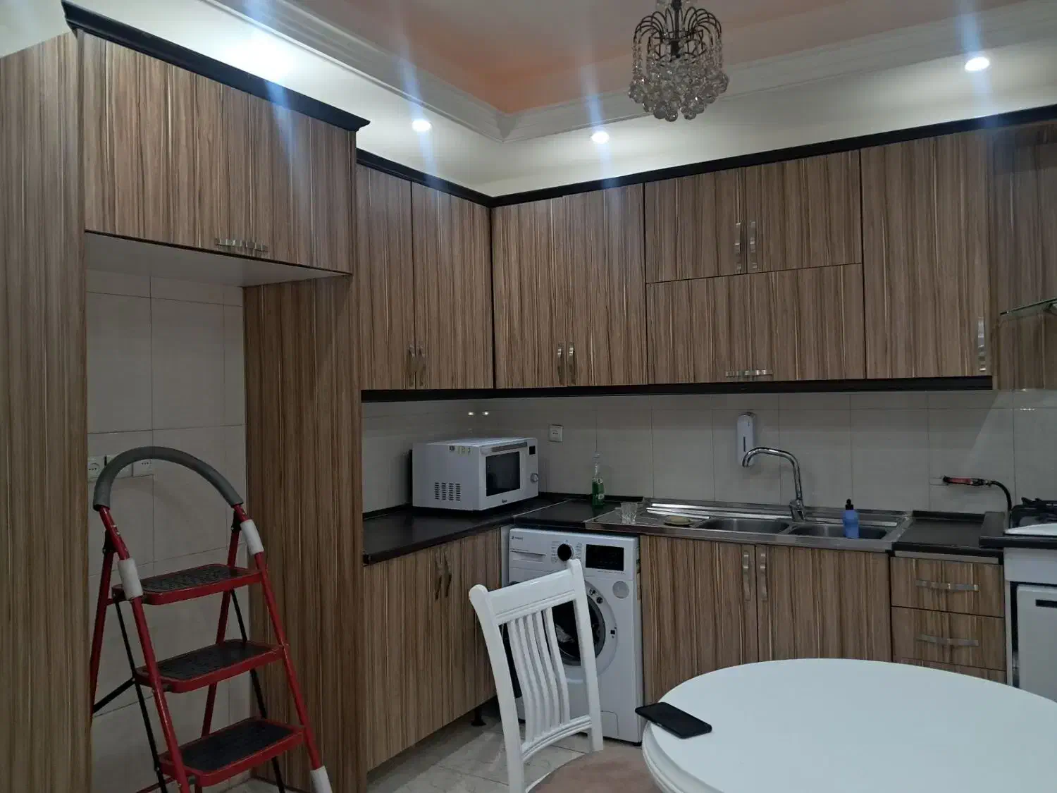 کابینت ام دی اف درحدنو تمیز همراه باهودسینک آبچکان|مصالح و تجهیزات ساختمان|زنجان, |دیوار