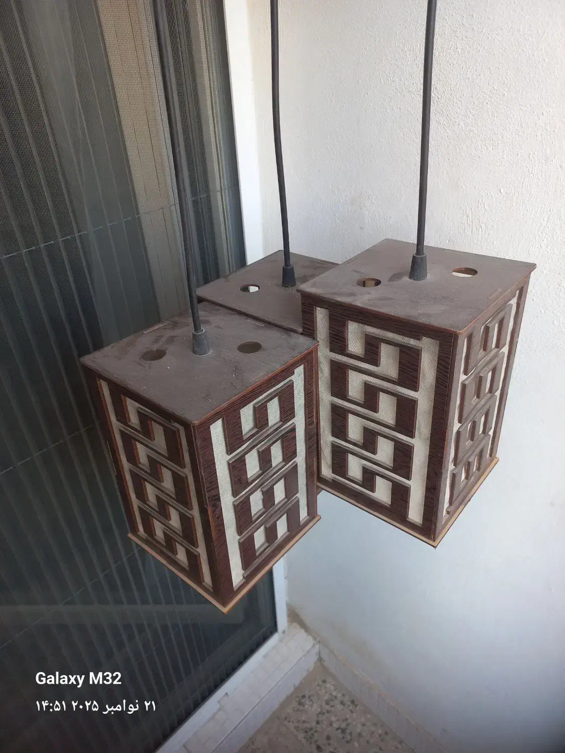 لوستر چوبی تمییز|لوستر و چراغ آویز|اصفهان, پوریای ولی|دیوار