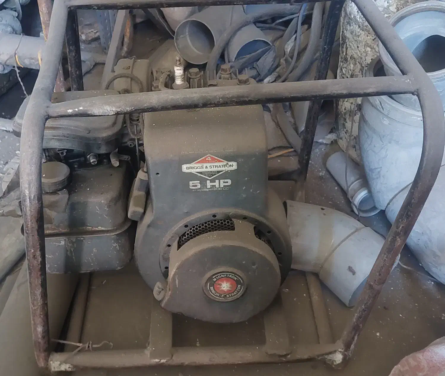 موتور بنزینی آمریکایی ۵ اسب|ابزارآلات|برخوار, |دیوار