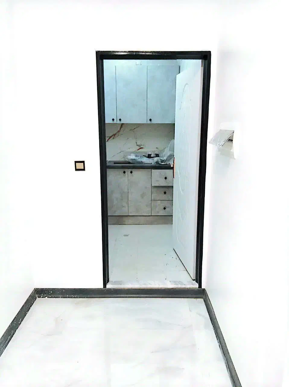 فروش واحد اداری 100 متر فلکه اول گوهردشت|فروش دفتر کار، اتاق اداری، مطب|کرج, اتحاد|دیوار