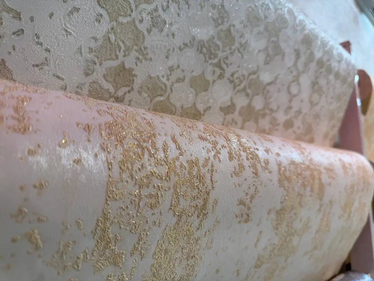 پخش کاغذ دیواری کفپوش رولی پوستر کارینو|خدمات پیشه و مهارت|سنندج, |دیوار