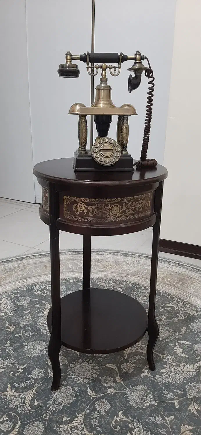 شمعدان و تلفن|لوستر و چراغ آویز|کرج, باغستان|دیوار