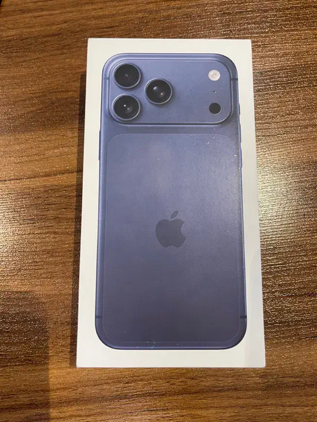 آیفون ۱۷ پرومکس نات اکتیو معاوضه با مدل پایین تر|موبایل|شیراز, سینما سعدی|دیوار