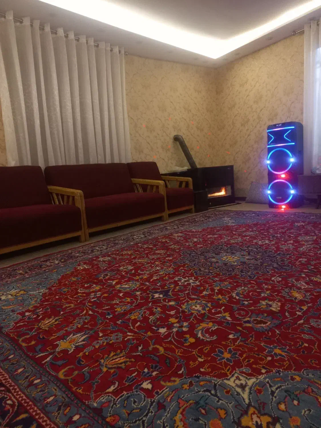 باغ ویلا|اجارهٔ کوتاه‌مدت ویلا و باغ|همدان, |دیوار