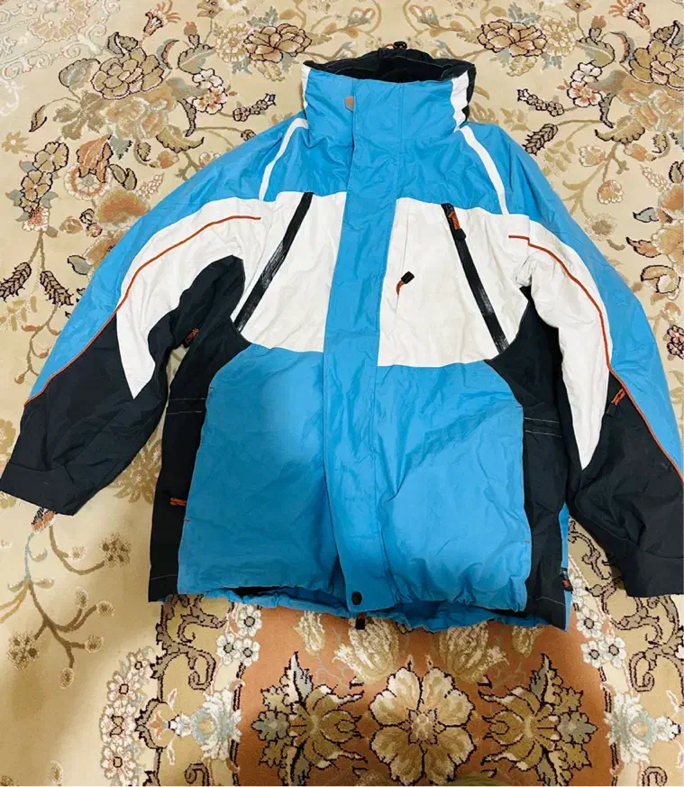 کاپشن اسکی سایز بزرگ دوپوش با ردیاب|ورزشهای زمستانی|محمدشهر, عباس آباد|دیوار