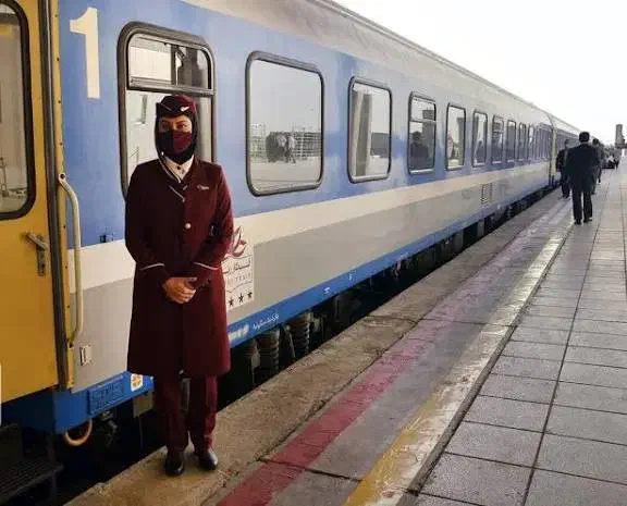 تور مشهد|تور و چارتر|کاشان, دشت چال|دیوار