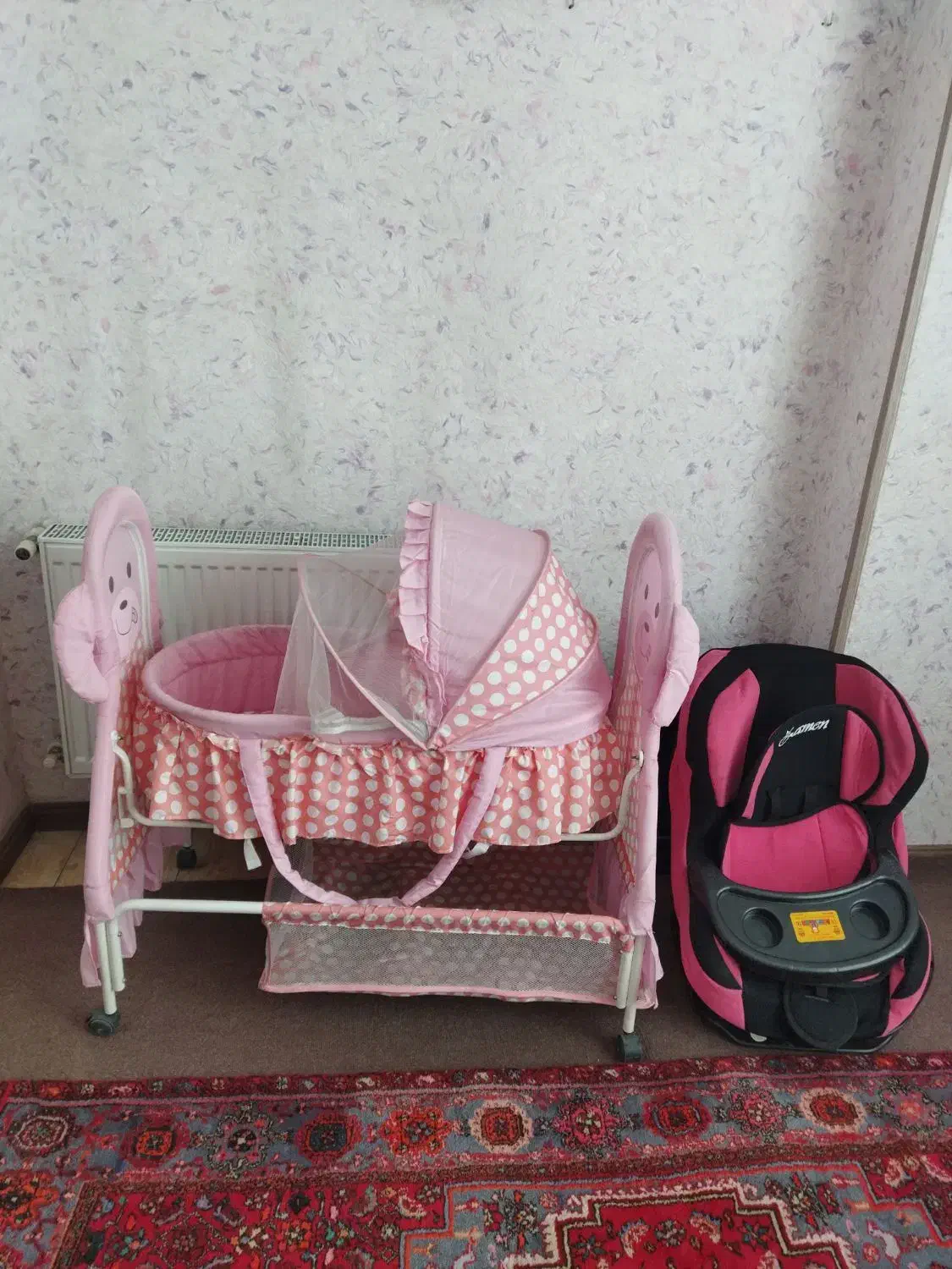 گهواره و صندلی ماشین برای کودک|تخت و صندلی بچه|زنجان, |دیوار