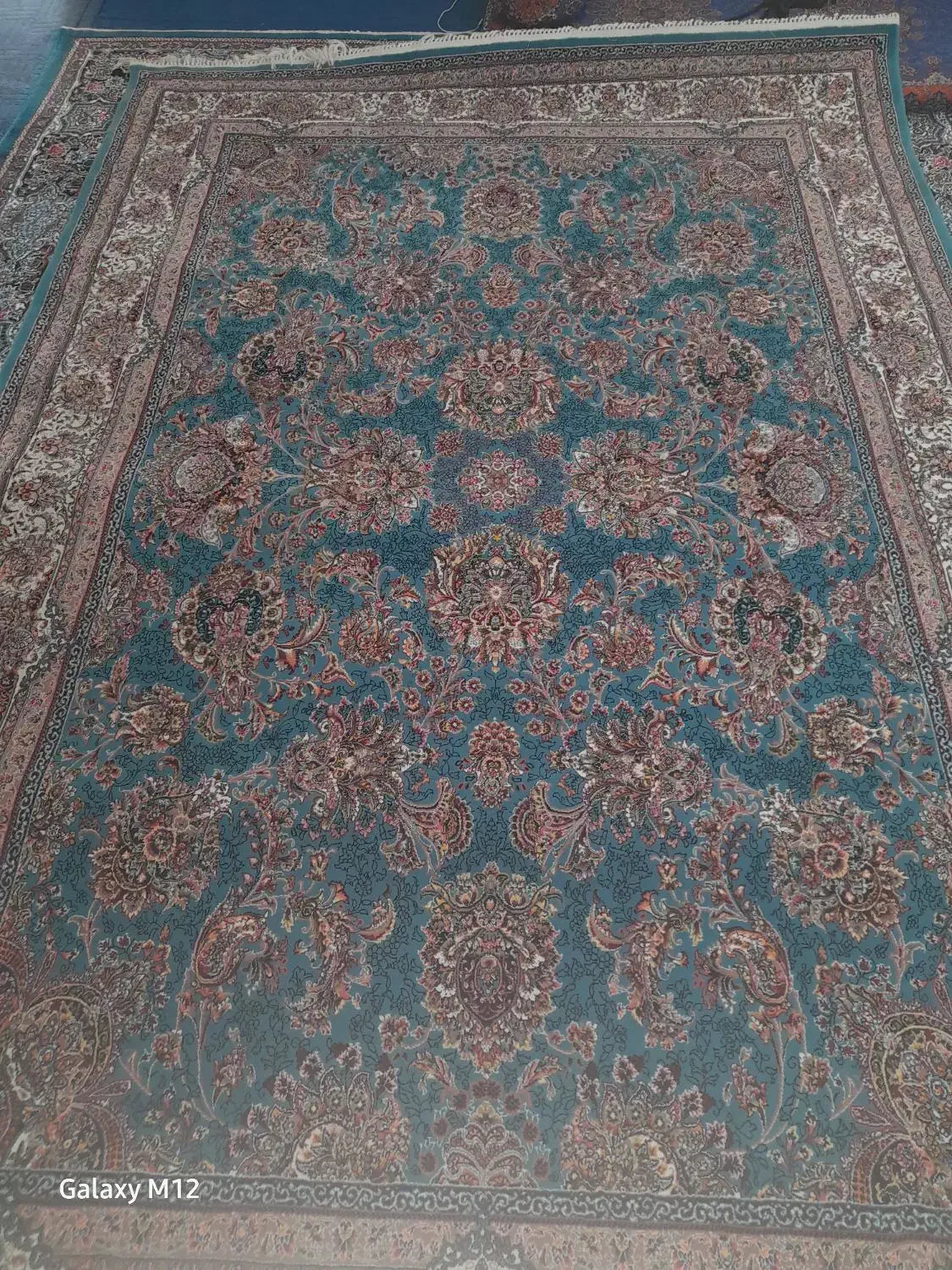 یک فرش ۶ متری ۷۰۰ شانه با تراکم ۲۵۵۰ و فرش ۳ متری|فرش|تهران, حکیمیه|دیوار