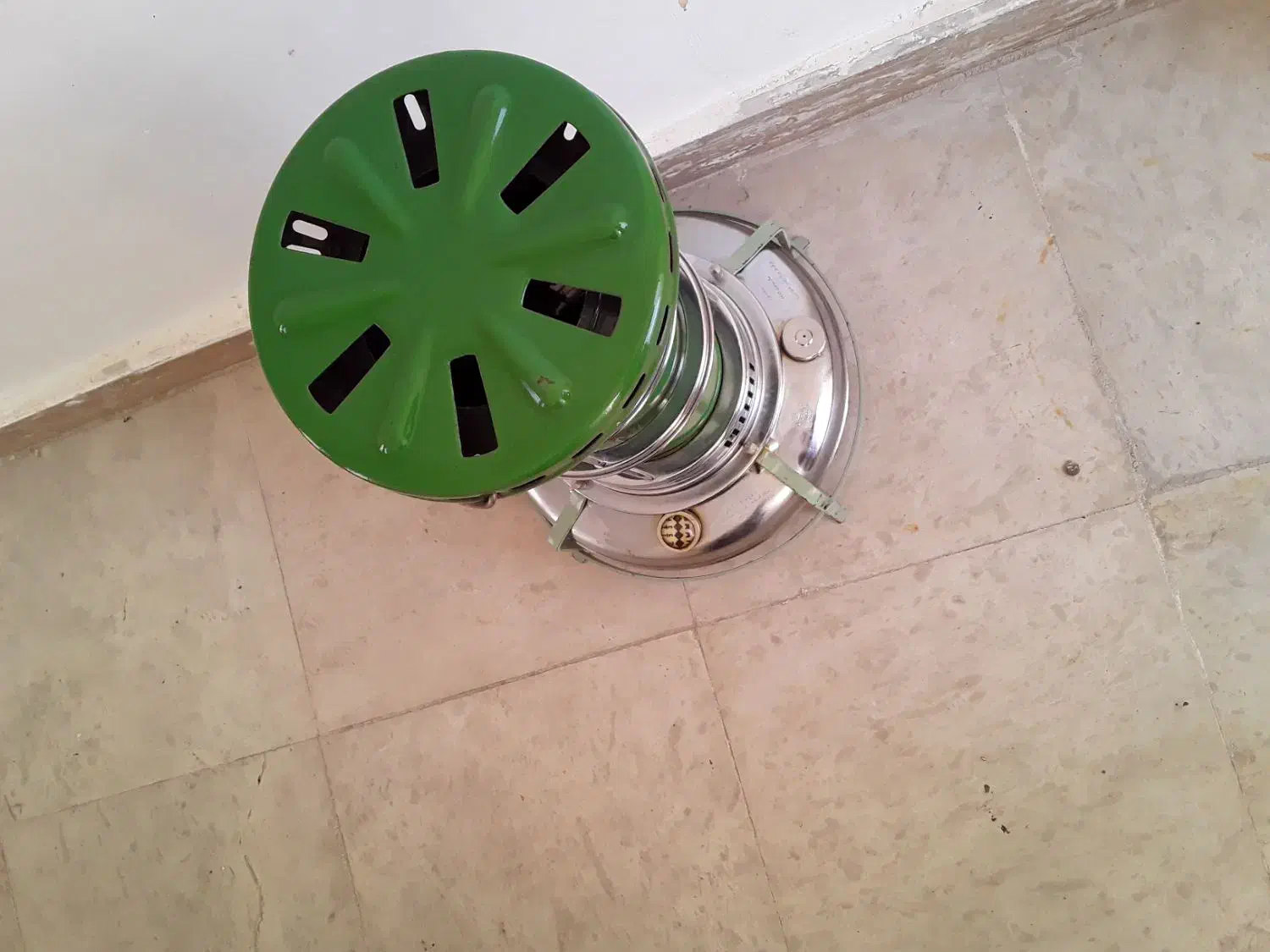 چراغ نفتی عالی نسب|بخاری، هیتر، شومینه|ایلام, |دیوار