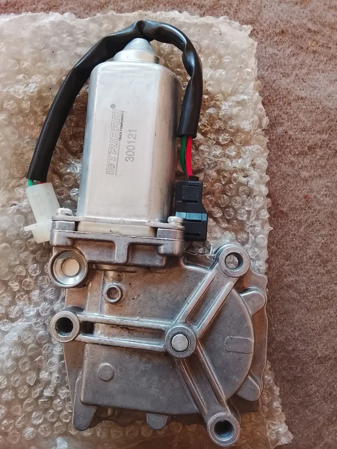 موتور شیشه بالابر اسکانیا|قطعات یدکی و لوازم جانبی|بن, |دیوار