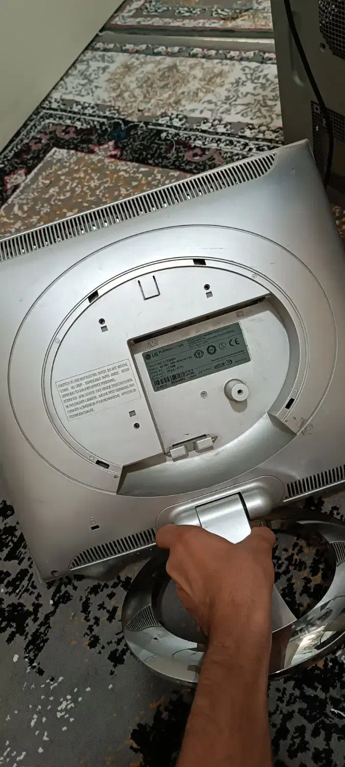 مانیتور ال جی|قطعات و لوازم جانبی رایانه|تهران, شهرک ولیعصر جنوبی|دیوار