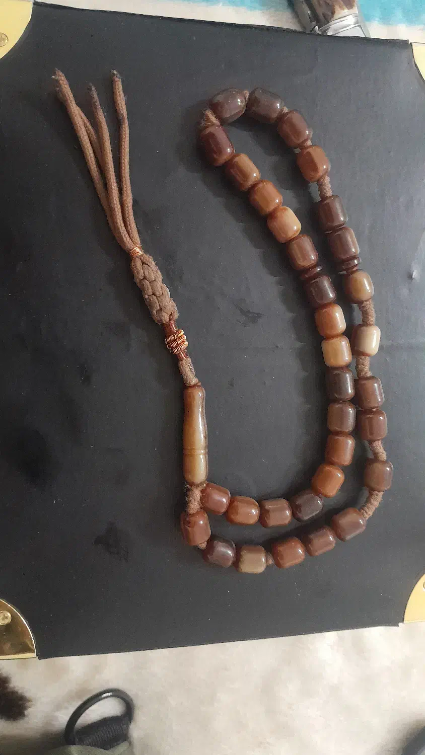 تسبیح سندلوس کهنه|جواهرات|دورود, |دیوار