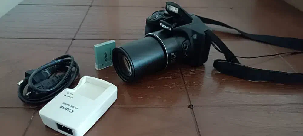 دوربین عکاسی canon|دوربین عکاسی و فیلم‌برداری|تهران, قصر فیروزه ۲|دیوار