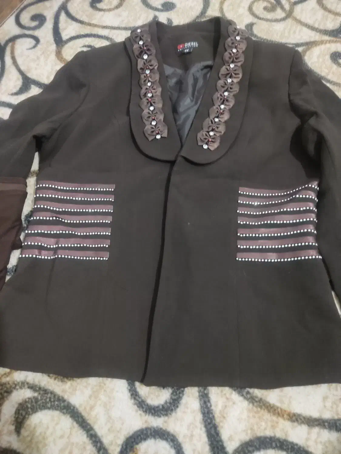 کت دامن مجلسی|لباس|تربت جام, شهرک معلم|دیوار