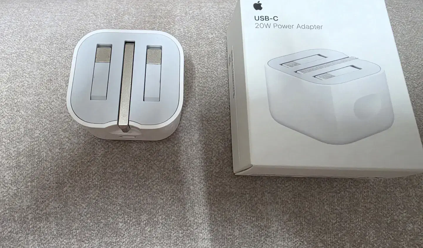 بک کاور چرم اصل و آدابتور اصل|لوازم جانبی موبایل و تبلت|شیراز, معالی‌آباد|دیوار