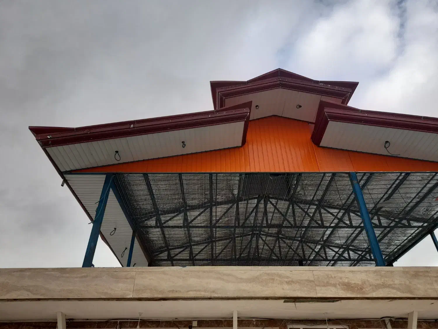 نصب شیروانی|خدمات پیشه و مهارت|ایلام, |دیوار