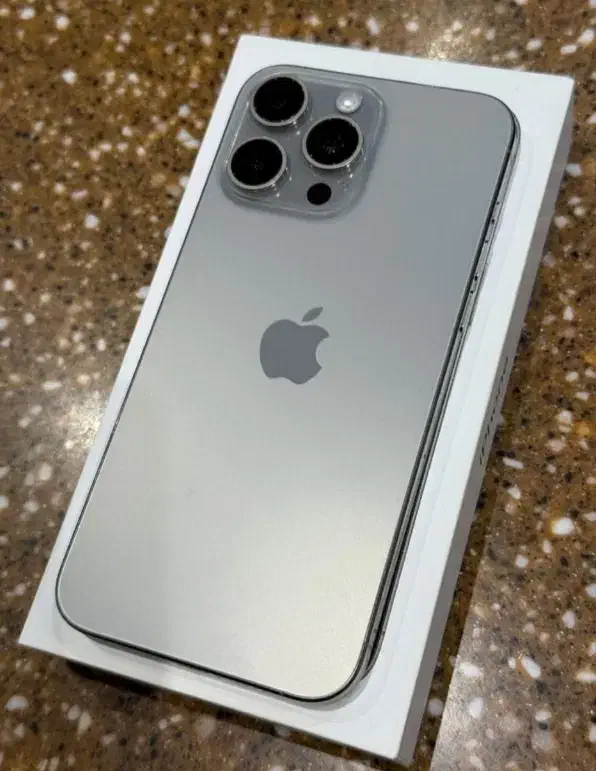 15promax|موبایل|برازجان, |دیوار