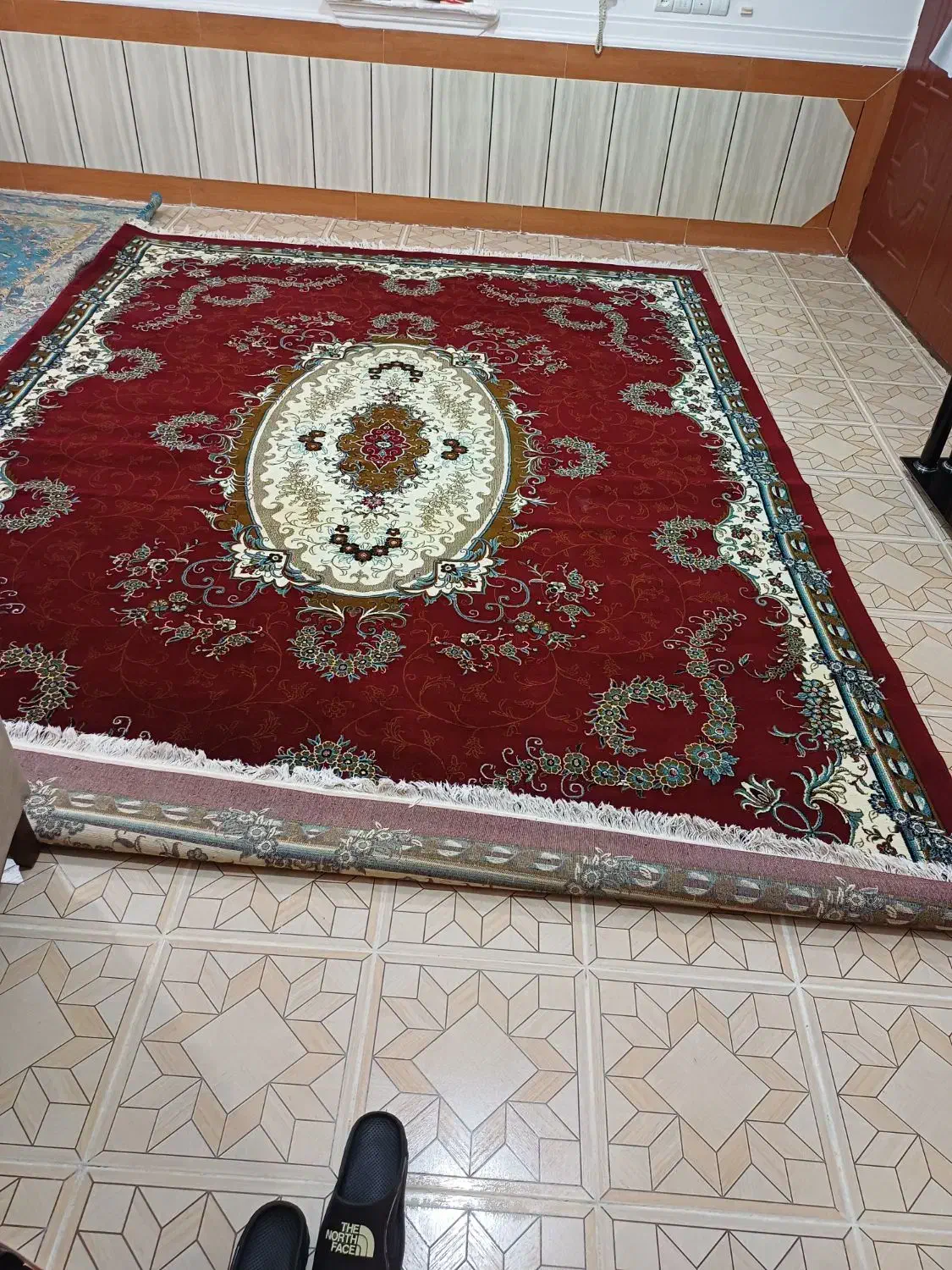 فروش ۳تخته فرش ۱۲متری نگین مشهد|فرش|الشتر, |دیوار