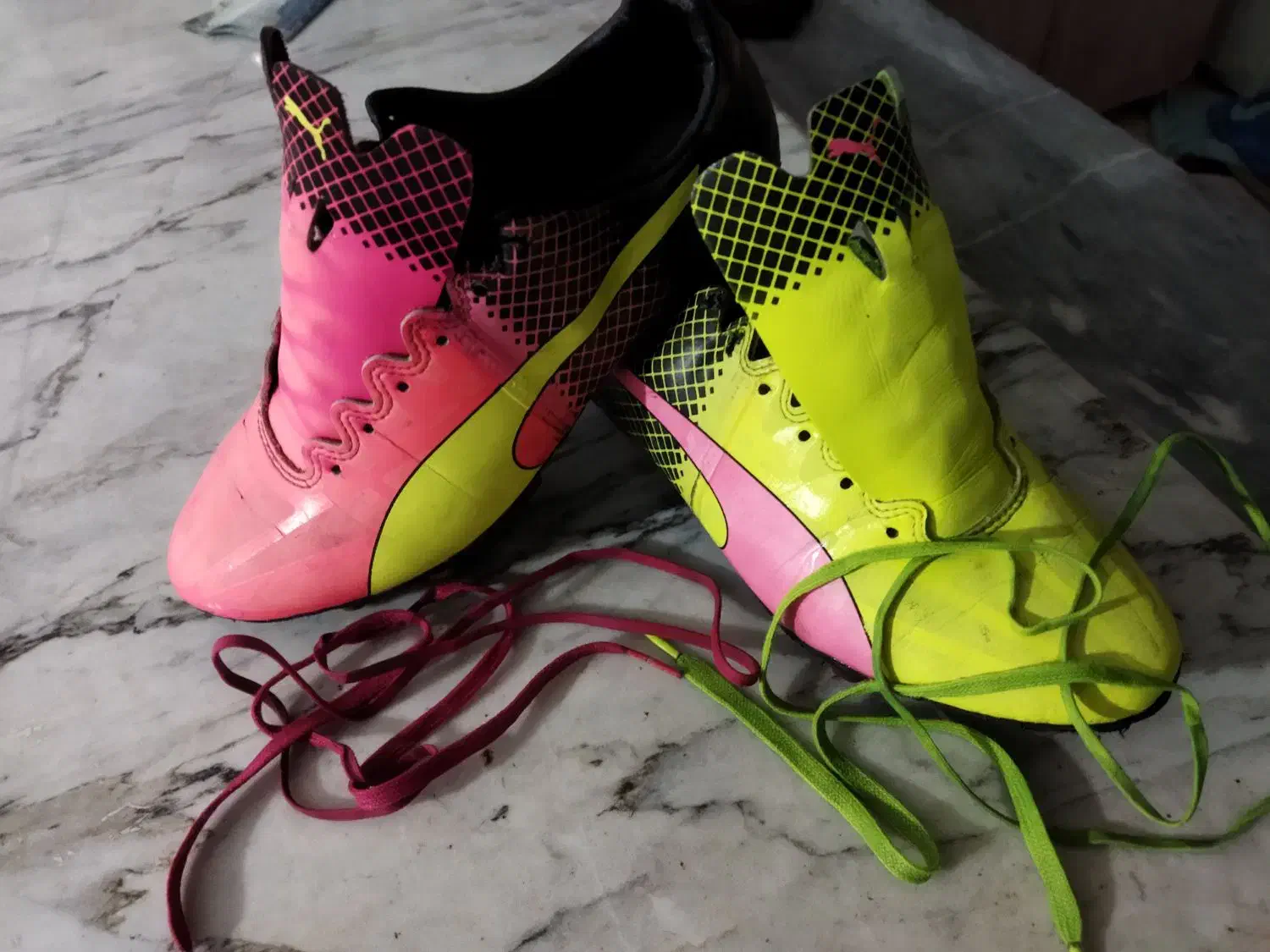 استوک اورجینال|کیف، کفش، کمربند|نسیمشهر, |دیوار