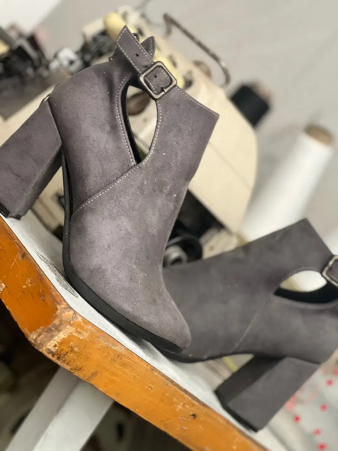 بوت ونیم بوت نو ودرحدنو|کیف، کفش، کمربند|شاهین‌شهر, شهرک گلدیس|دیوار