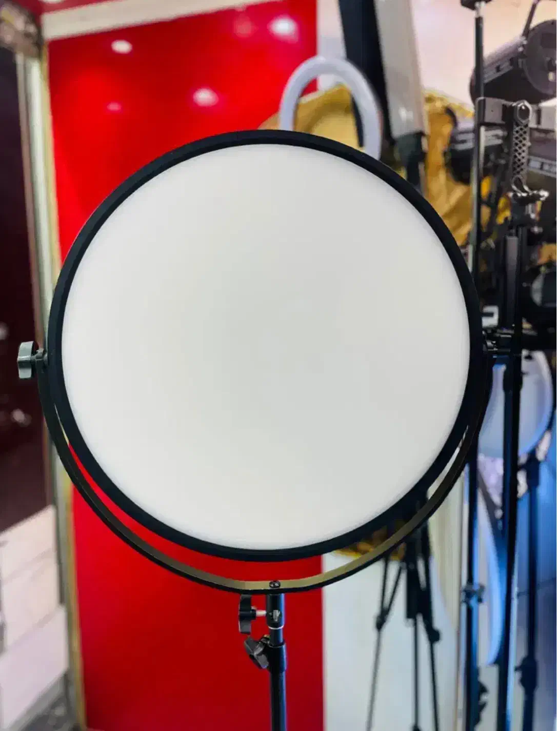 سافت لایت مناسب تولید محتوا|دوربین عکاسی و فیلمبرداری|اصفهان, کوی گلزار|دیوار