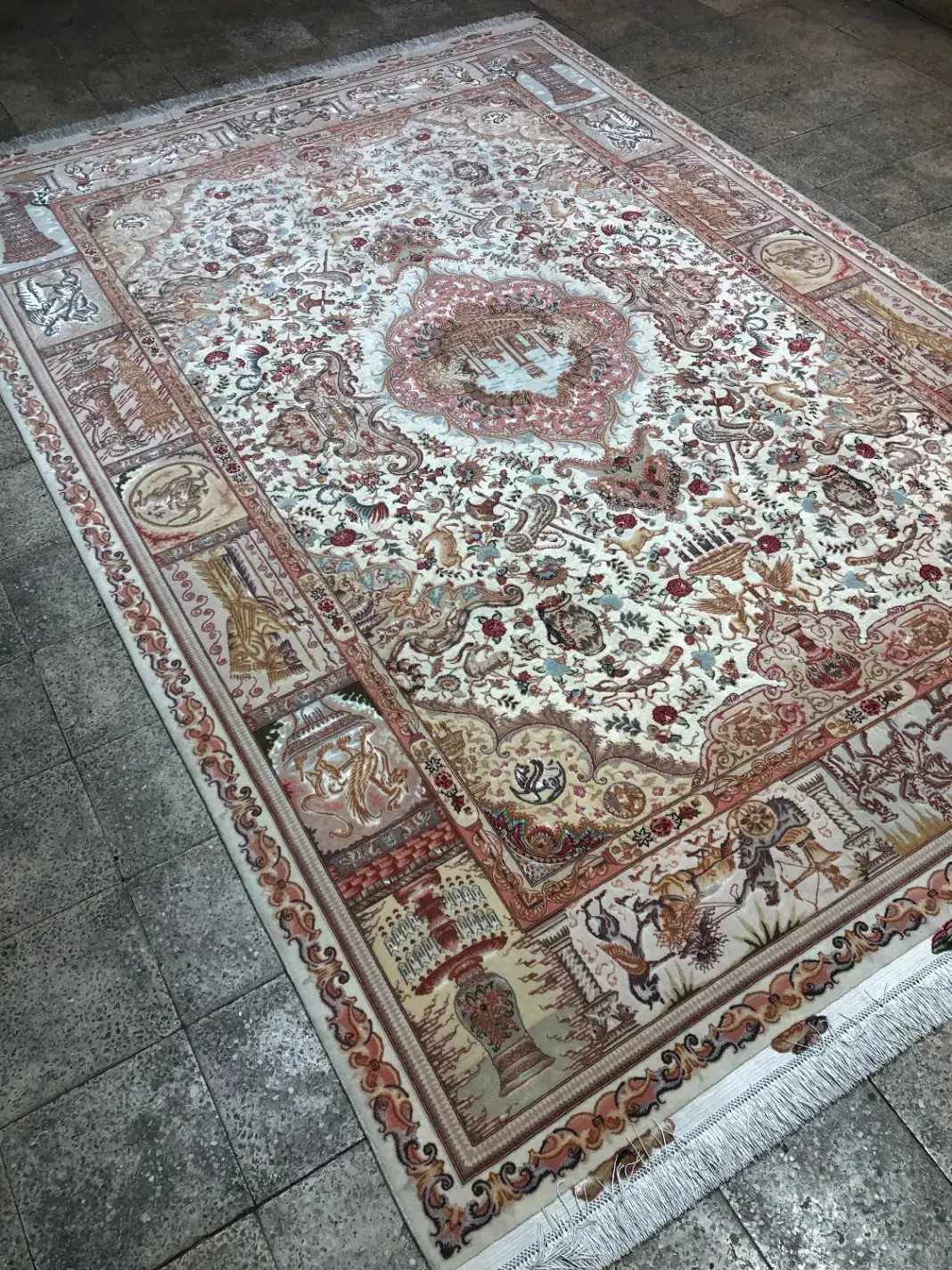 (فرش فرزین)۹متری نقشه نامی ۵۵رج، چله ابریشم،درحدنو|فرش|تبریز, |دیوار