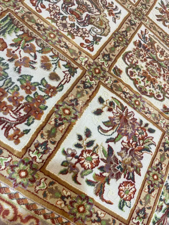 فرش به همره کناره ها|فرش|آمل, |دیوار