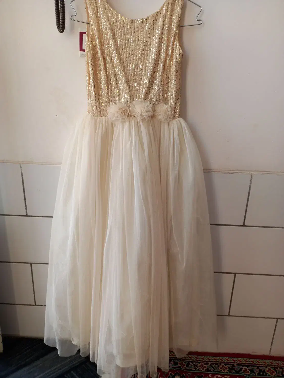 لباس مجلسی|لباس|فسا, |دیوار