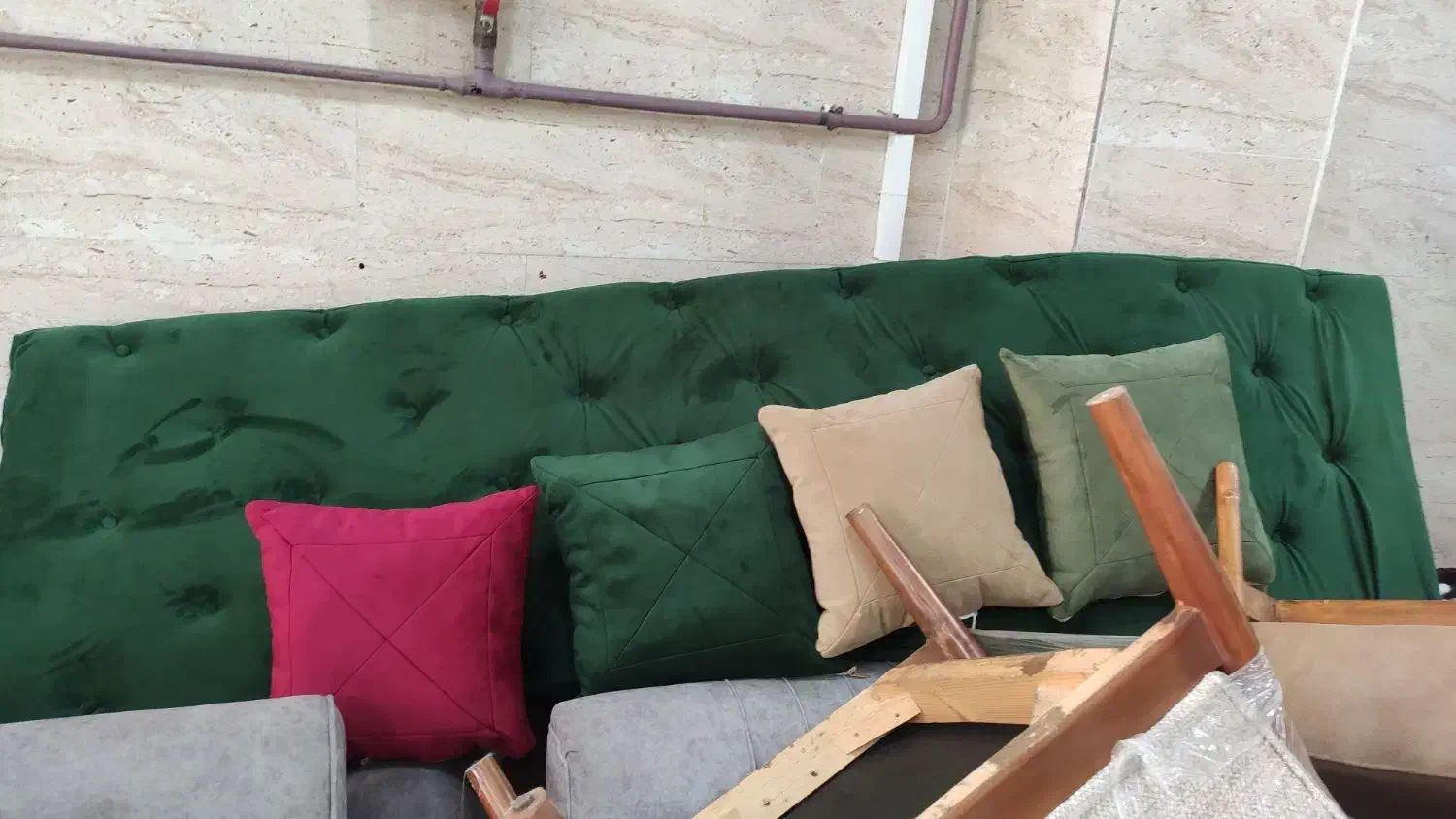 تعمیر انواع مبلمان و صندلی|خدمات پیشه و مهارت|رشت, استقامت ۱|دیوار