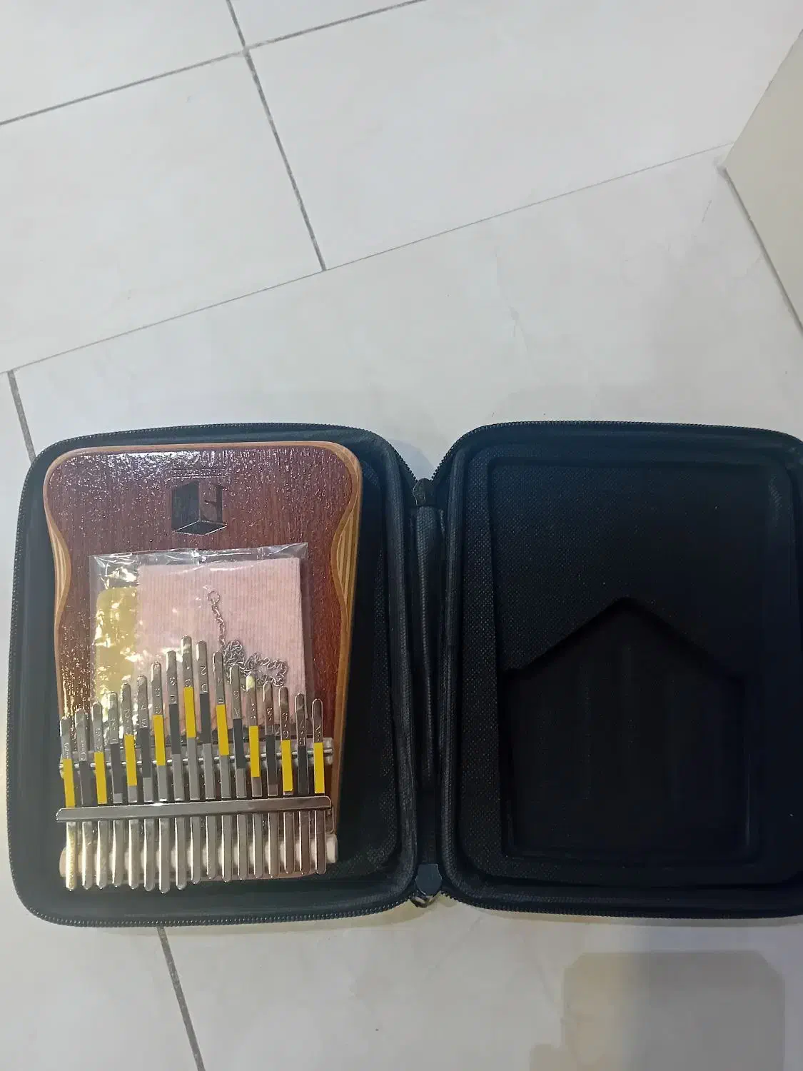 کالیمبا فیدار|سازهای سنتی|فولادشهر, C3|دیوار